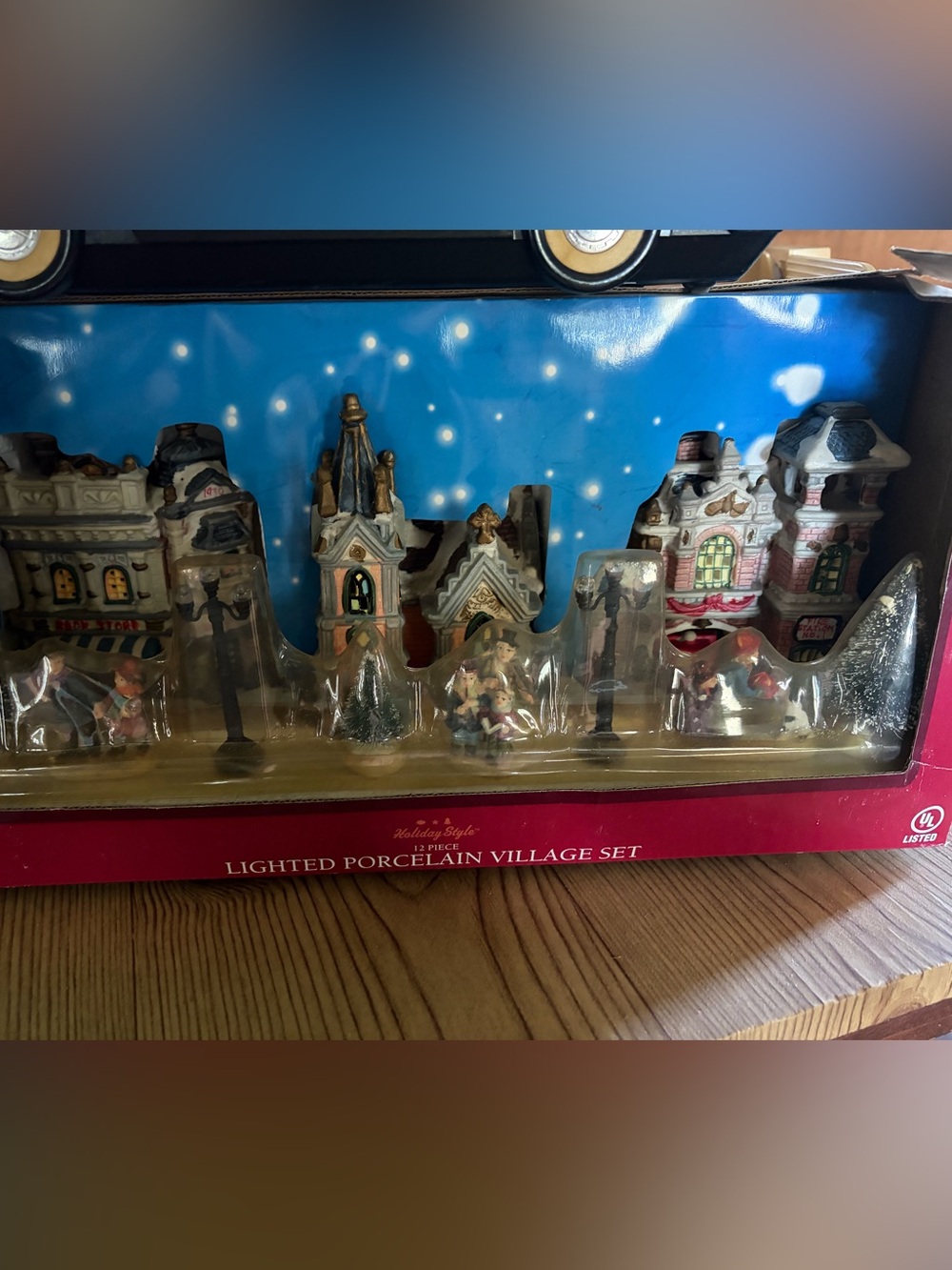 Lighted Porcelain Village Set - Red and Cream